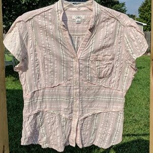 Cato form-fitting button down top